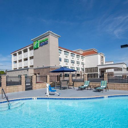 Holiday Inn Express San Diego South - National City By Ihg Exterior foto
