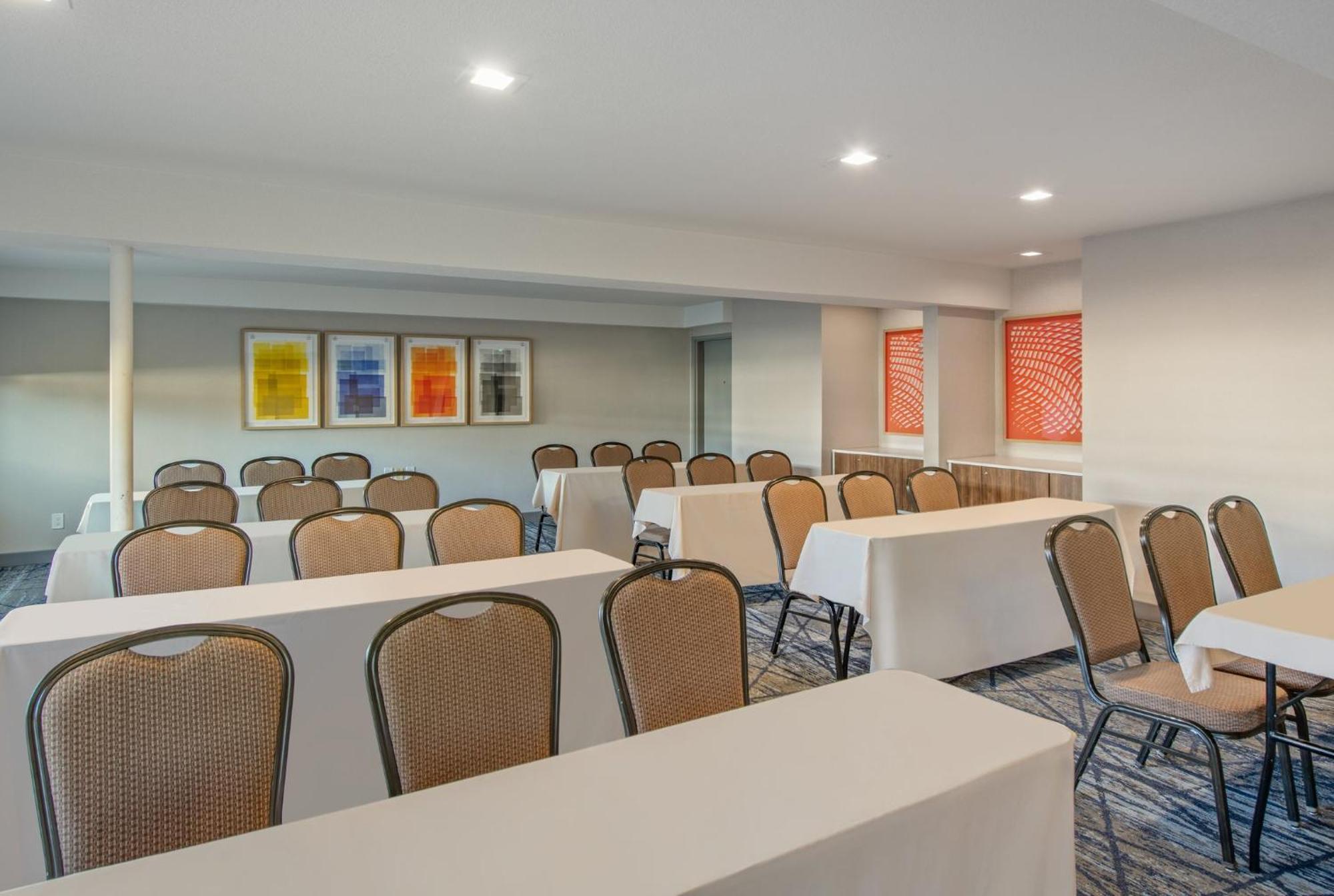 Holiday Inn Express San Diego South - National City By Ihg Exterior foto